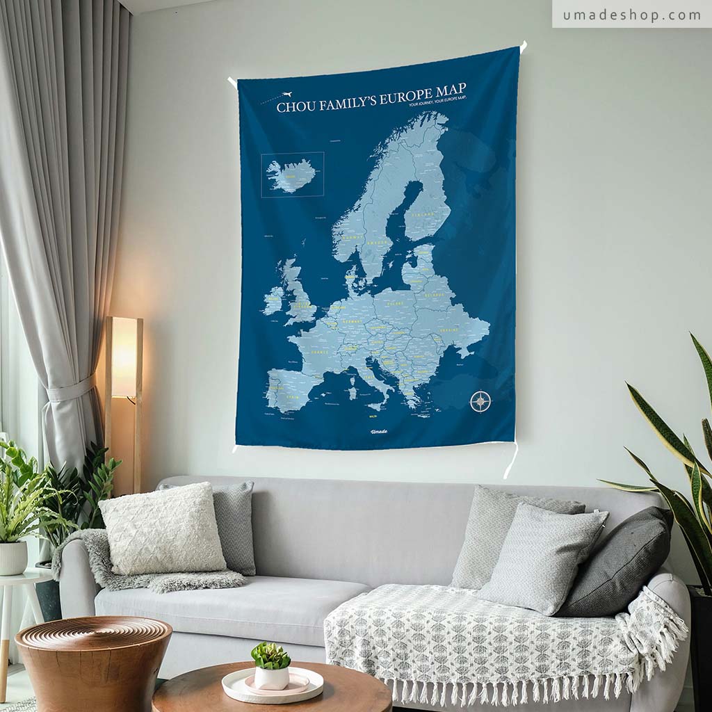 umade-umap-訂製歐洲地圖(壁幔/布),普魯士藍款大尺寸展示於客廳牆面,適合作為歐洲旅人送禮推薦