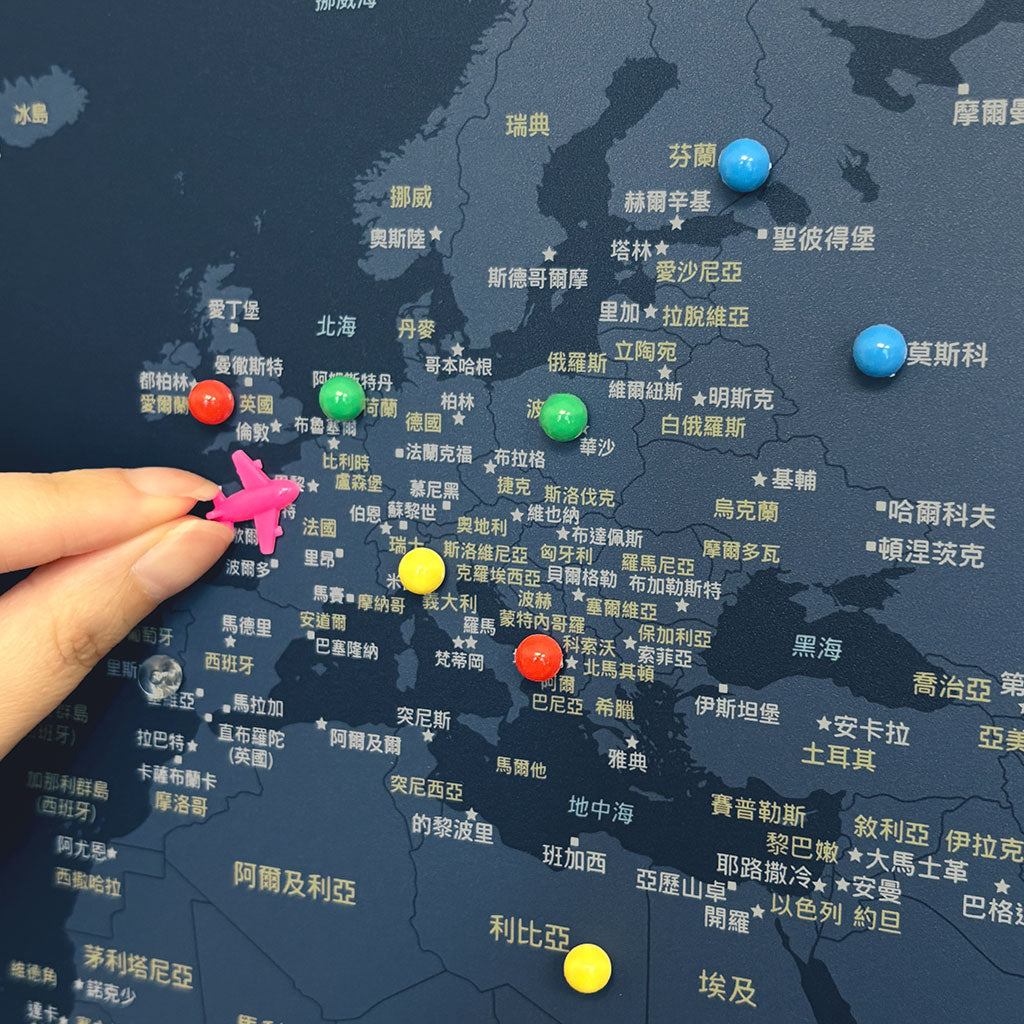 UMap。世界地圖World Map-輕柔粉 Rose Quartz & Serenity (實木框海報系列)
