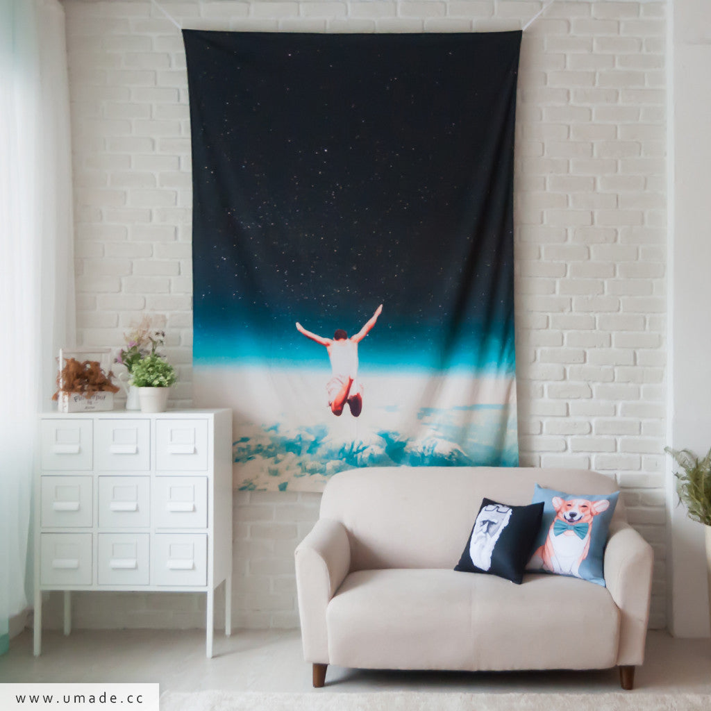 ★壁幔Wall Tapestry★Falling With A Hidden Smile-Frank Moth