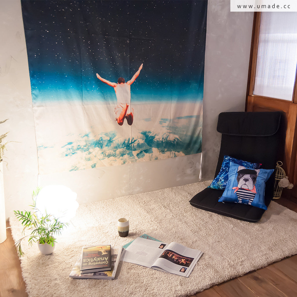 ★壁幔Wall Tapestry★Falling With A Hidden Smile-Frank Moth