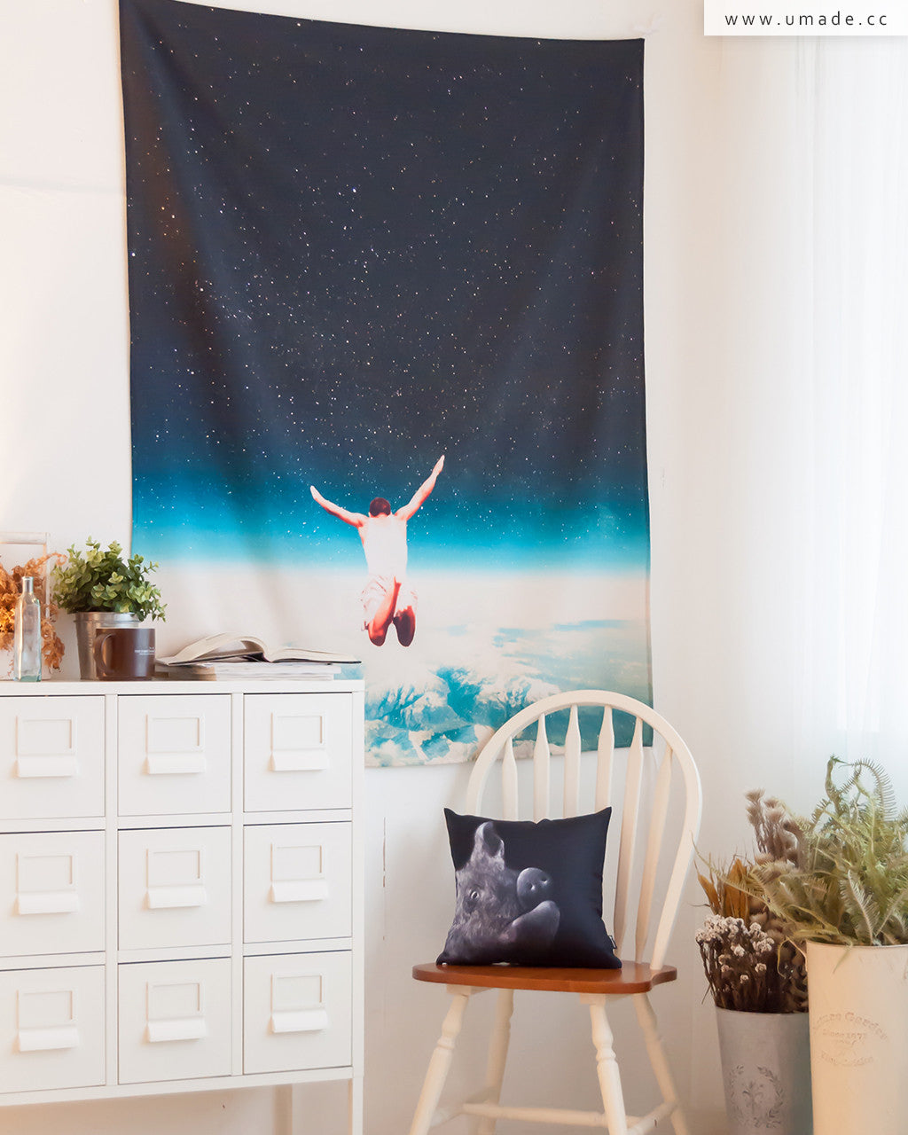 ★壁幔Wall Tapestry★Falling With A Hidden Smile-Frank Moth