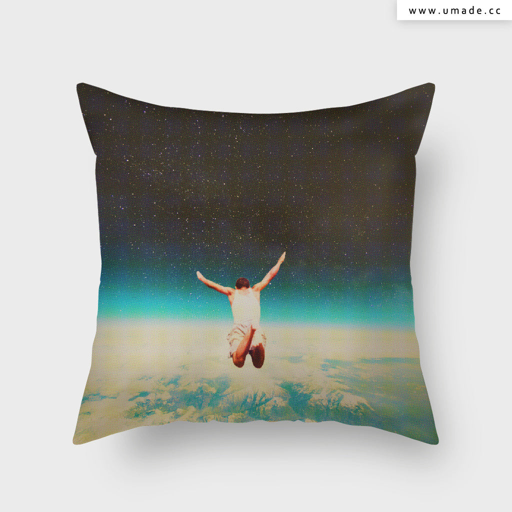 UMade Artist Throw Pillow-藝術家創作抱枕- Falling With A Hidden Smile- Frank Moth