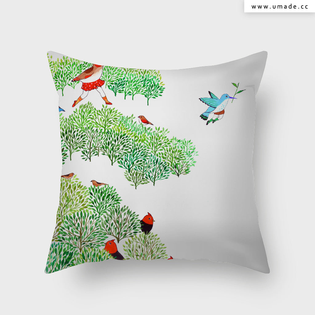 UMade Artist Throw Pillow ★藝術家創作抱枕★ 我們在林間奔跑 - Chichi Huang