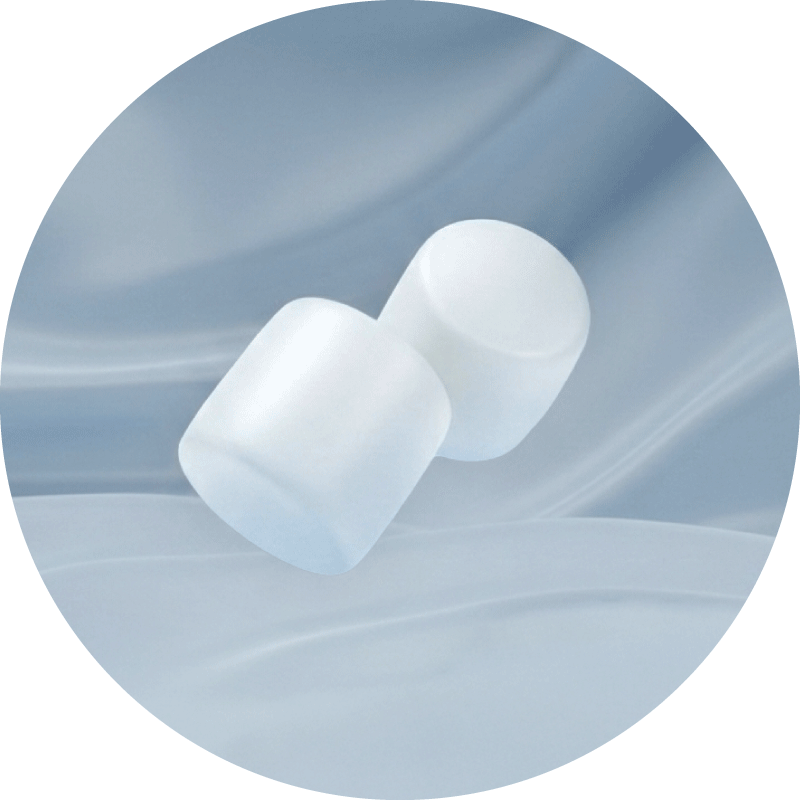 Umade可塑型耳塞-清透淨白Bright White，簡約純色外觀，防水防汗可重複使用，適合睡眠與日常降噪。