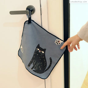 喵的擦一下快乾擦手巾組(2入)，可愛又搞笑的貓咪圖案，展示黑色貓咪圖樣。